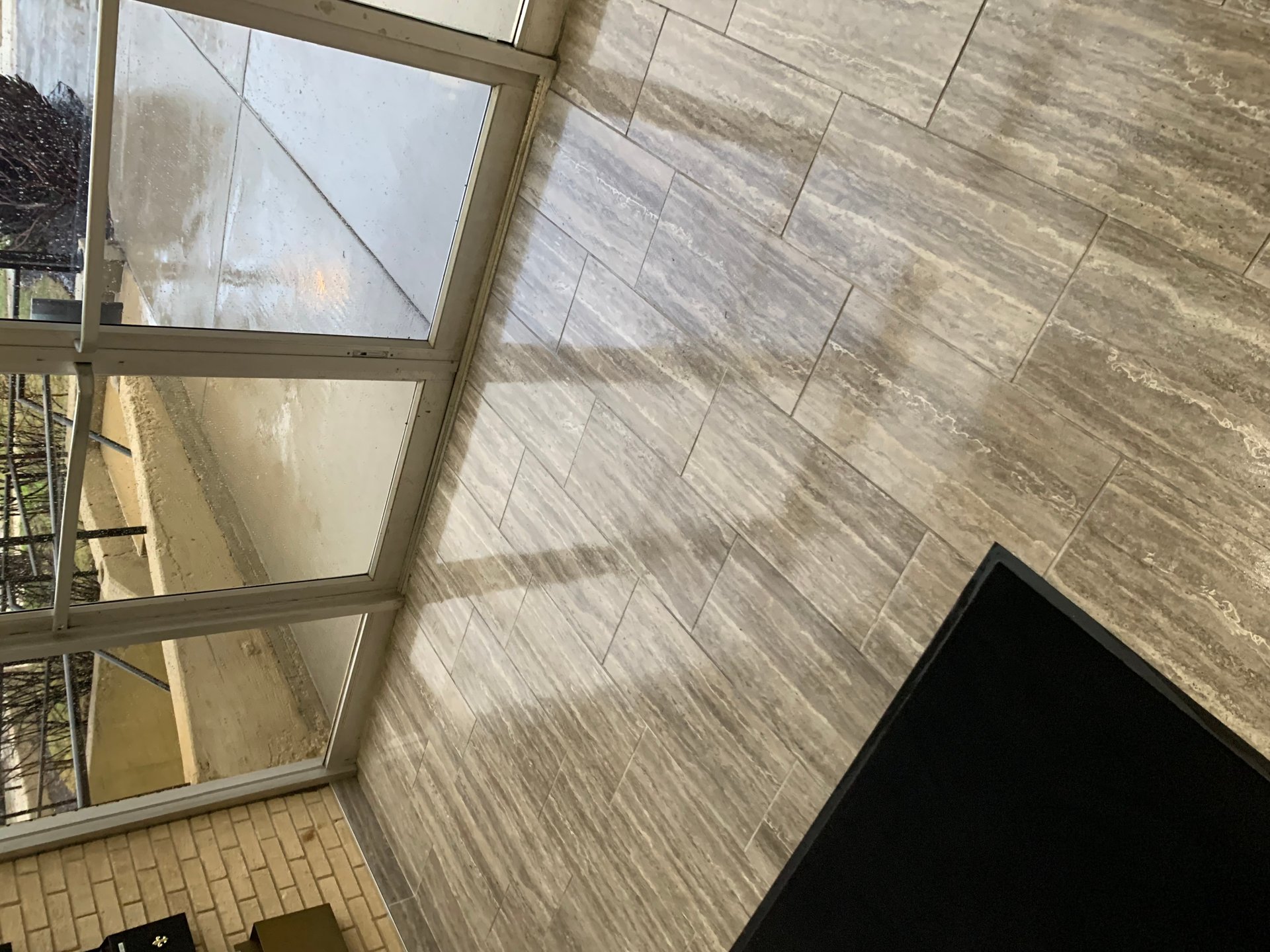 Commercial deep cleaning